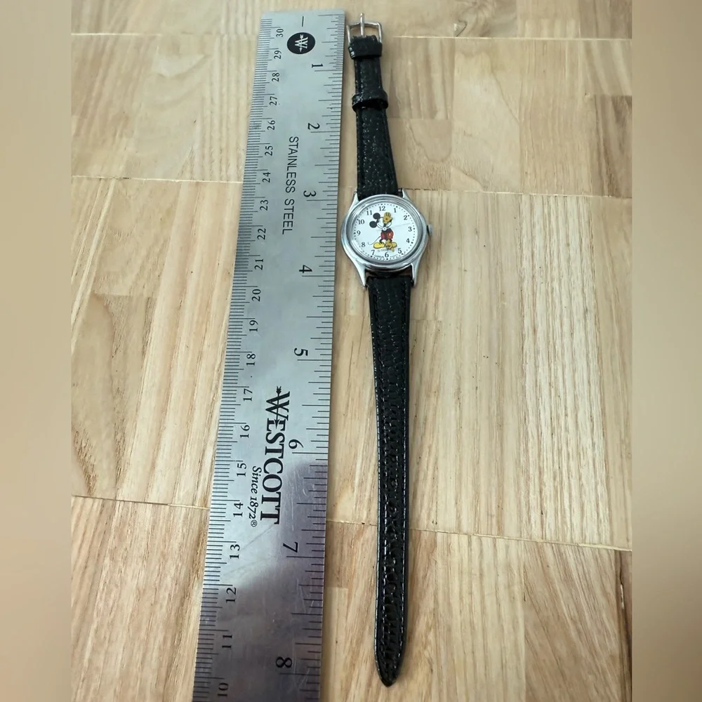 Lorus Disney Mickey Mouse moving arms classic watch NEW BATTERY